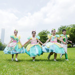 小河静静地流淌