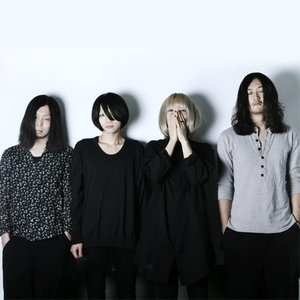 THE NOVEMBERS (ザ・ノーベンバーズ)