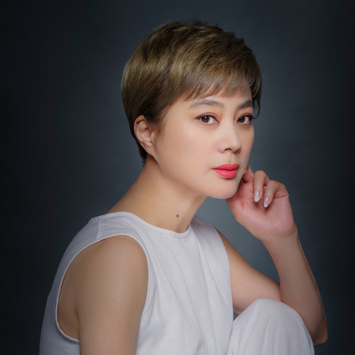 李玲玉 