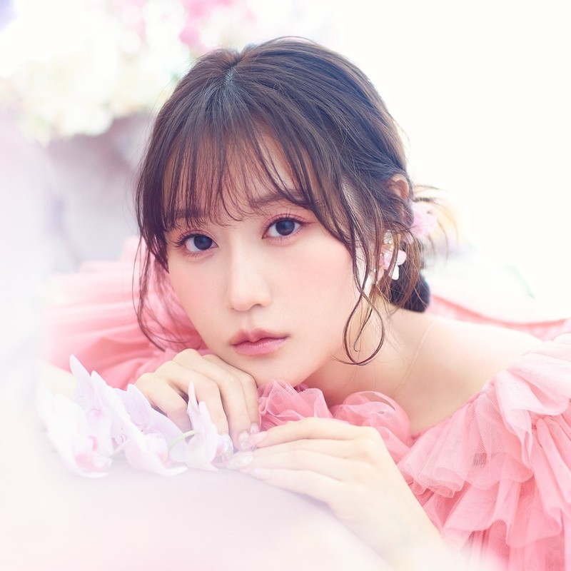 小倉唯さんが様々な時代へタイムリープするトレカ『YuicaⅡ