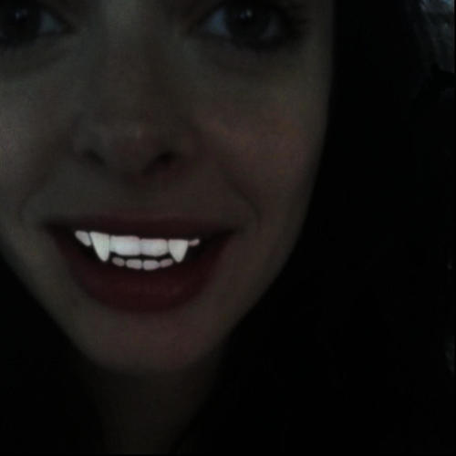 mi gótica erótica >=) (Explicit)