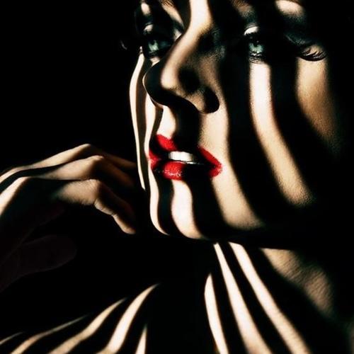 Dos extraños con recuerdos en común