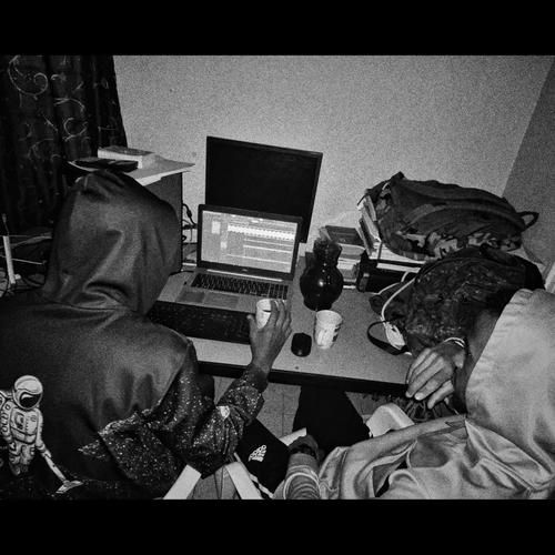 Pasean los Fantasmas (feat. Rapdical) [Explicit]