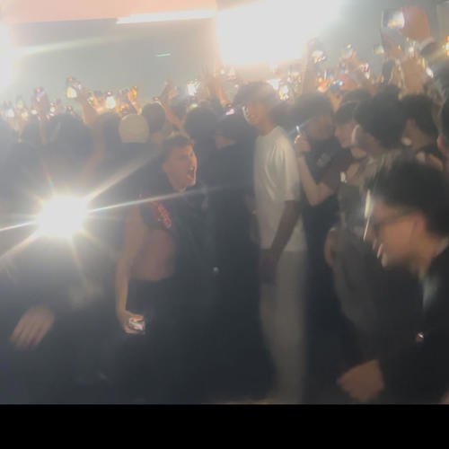 Meet me in the moshpit (Explicit)