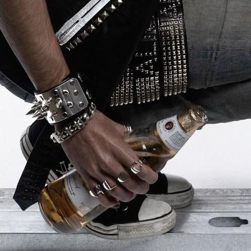 Bartender (feat. BavySanya) [Explicit]