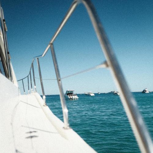 Sainte-Maxime (feat. Josh Arcoleo)