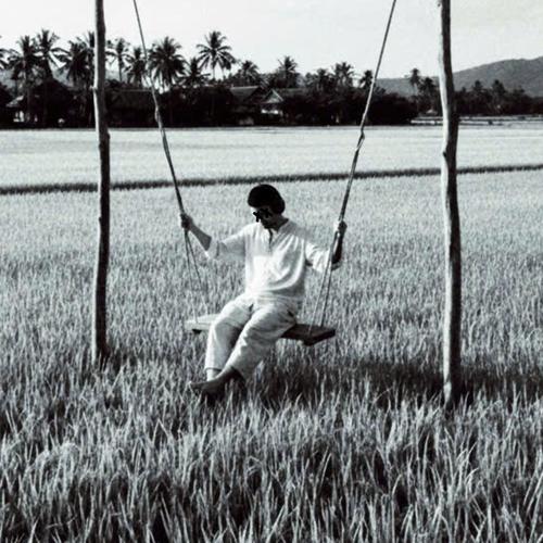 chẳng còn muốn níu giữ một ai đó bên đời