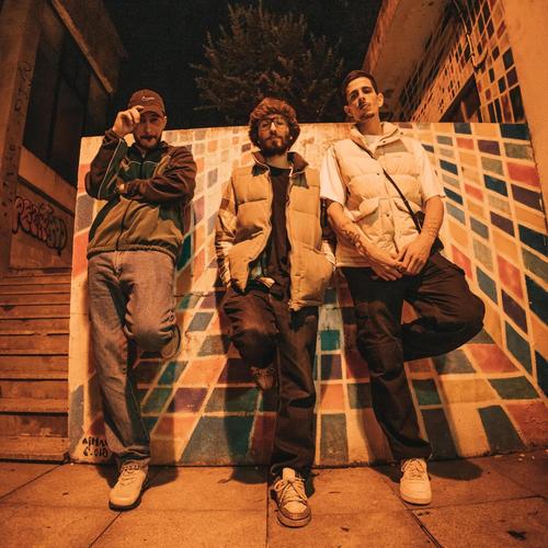 Desde a primeira (feat. Kravas, SPVSR & Tommy el Finger) [Explicit]