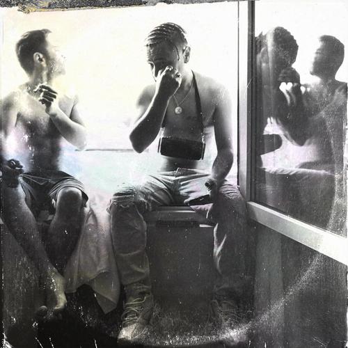 Son de mentira (Explicit)