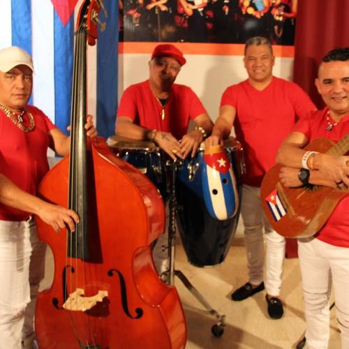 Pura Raza Mestiza (feat. Son De Lopez)