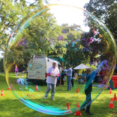 Forever Family (feat. Sam MacGregor)