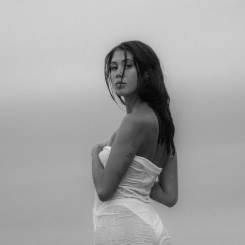 Saige & Chill (Explicit)
