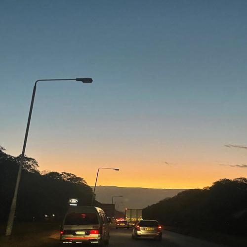 Luv me back (feat. Prod.elzio)