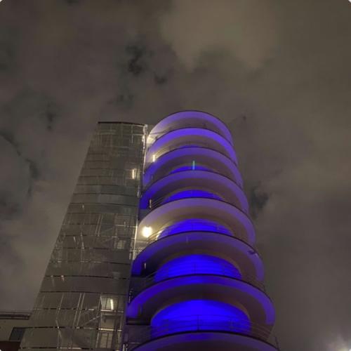 SLEEPING IN RACKS <$ (Explicit)