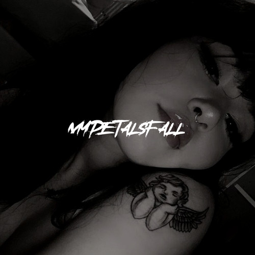 mypetalsfall