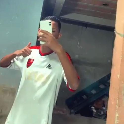 VEM SE AVENTURAR PIRANHA (Explicit)