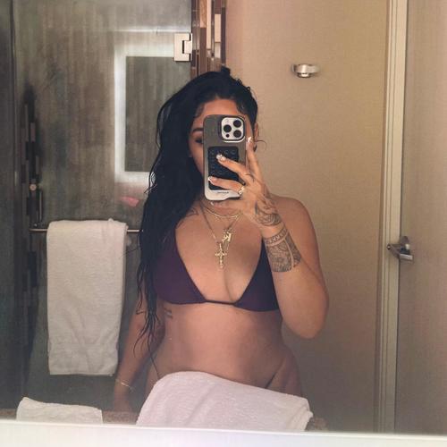 GIVING HELL (Explicit)