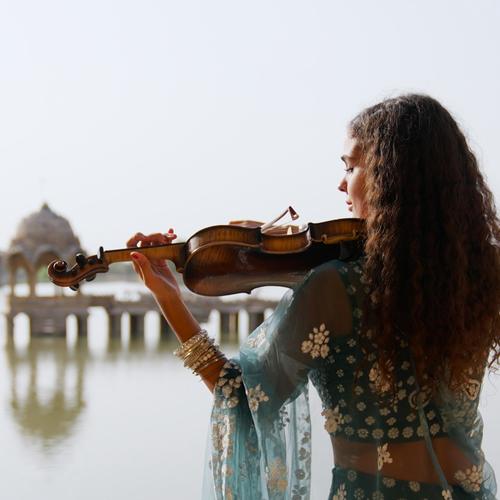 Oasis (feat. Leila Sudevi & Mala Suraya)