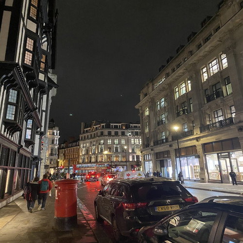 Schwere Augen (Explicit)