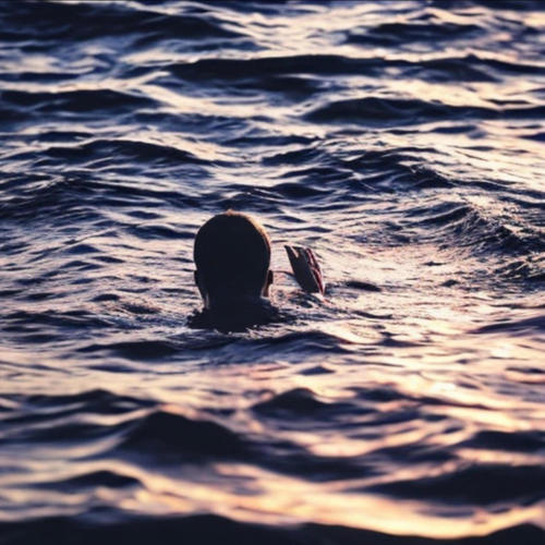 Drown (feat. Aylius)