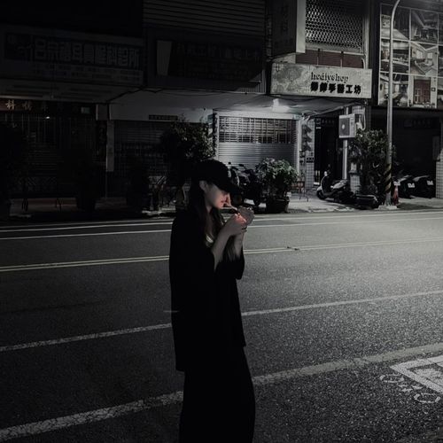 被坚定的选择胜过一切浪漫