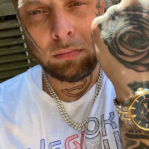 shake that ass slow (Explicit)