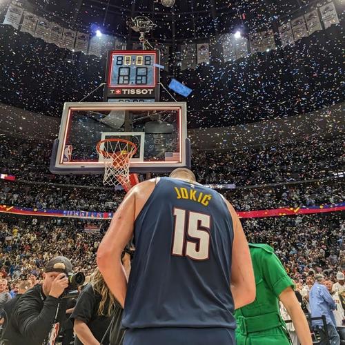 Jokić (feat. YNS Corey) [Explicit]