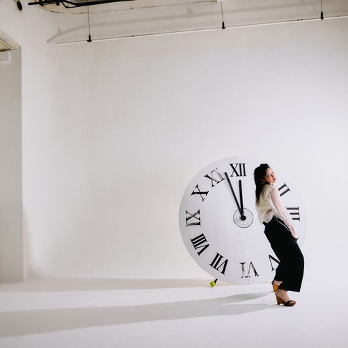 時間は止まりたがっている