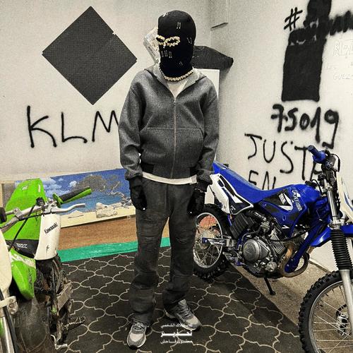 Crémeu (feat. KLM, skayzdetp & dolc3vitaa) [Explicit]