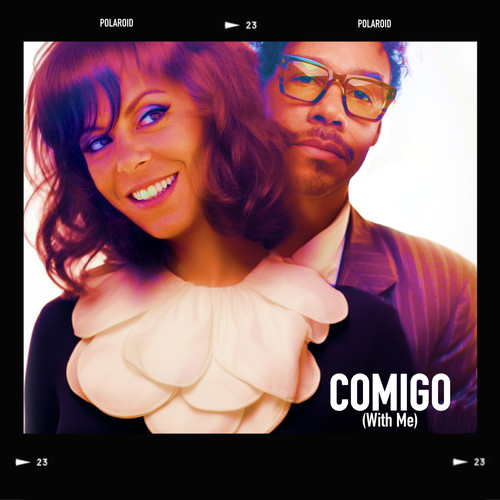 Comigo (with me)