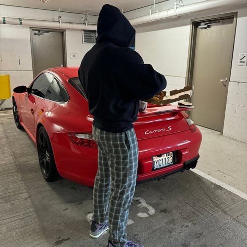 911 CARRERA (Explicit)