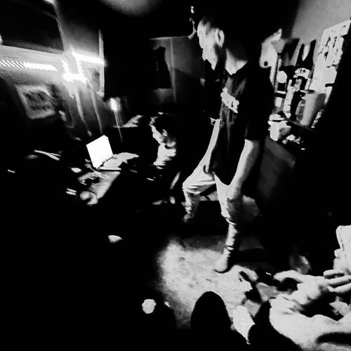 soda pop (feat. MXTC & L33V3) [Explicit]