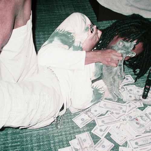 Bigupz! (feat. Diff3r3nt) [Explicit]