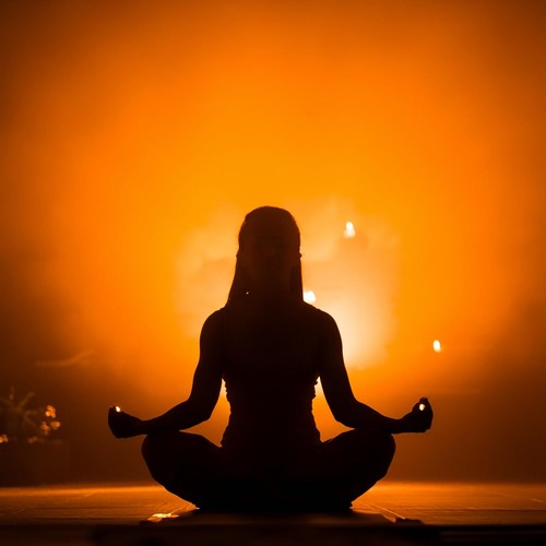 Calma Interior: Melodías Meditativas