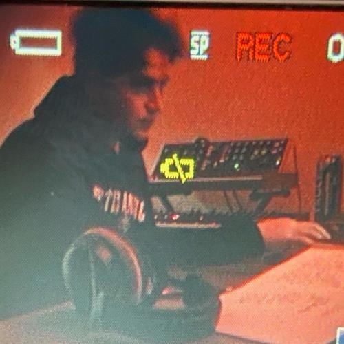 Outta Reach (feat. Johnny Drama) [Explicit]