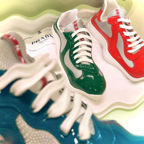 pradamericano (Explicit)