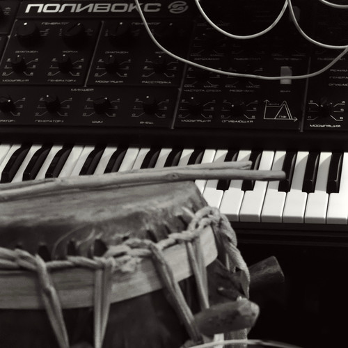 Hornets (Radio Edit)