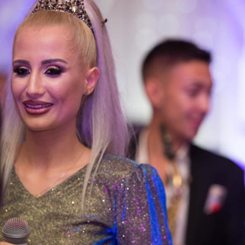 Canta Muzica, Petrece Lumea