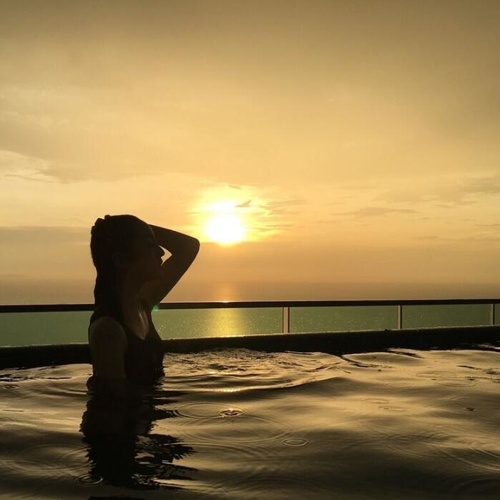 唱着听不见的爱