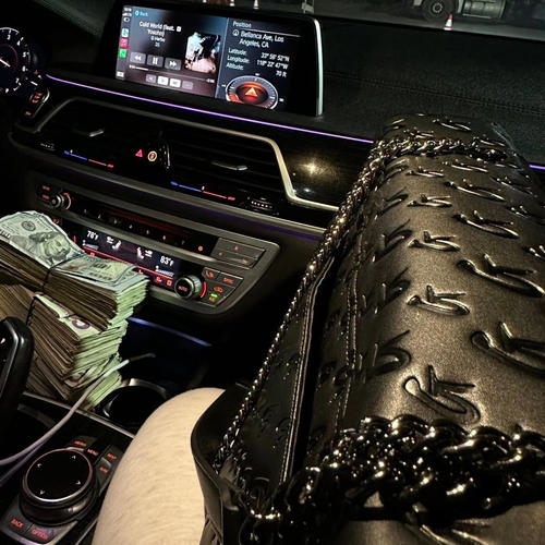 ALL WHITE (feat. Ebe Nice) [Explicit]