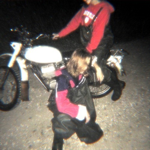 На заднем дворе