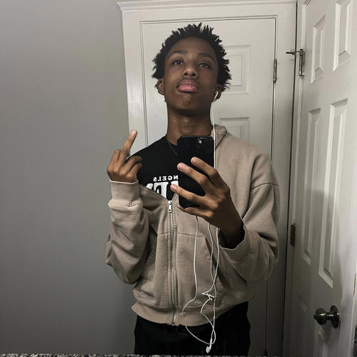 Freestyle (feat. L3) [Explicit]