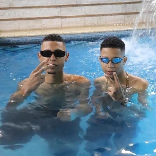 ISSO É FURDUNÇO - GOSTO DE SANTA NÃO GOSTO DE PUTA=DJ BIEL DO ALTO-MCS LUAN, MC MAGRINHO E guuh bhz (Explicit)