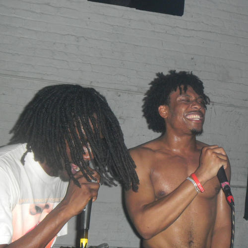 Gl4 Flow 2 (feat. tonytwochoppas) [Explicit]