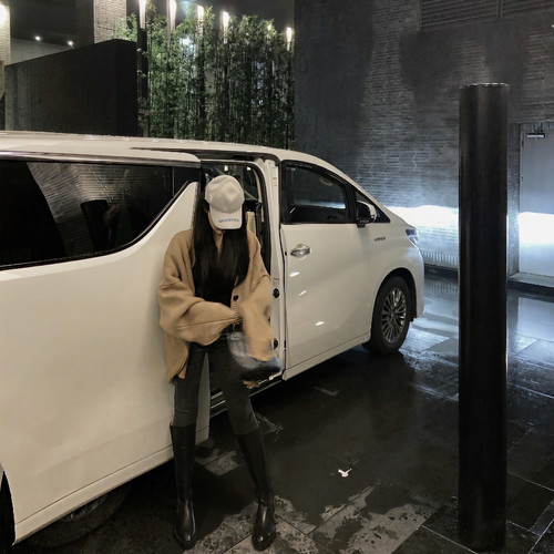 她比悲伤更悲伤