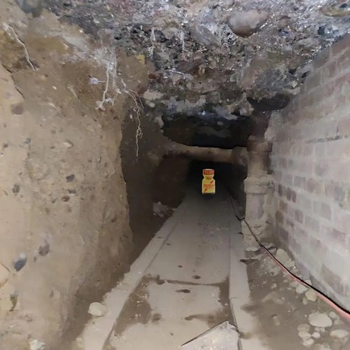 WWJS - KLEZTRONICA TUNNEL 770 VERSION (Explicit)