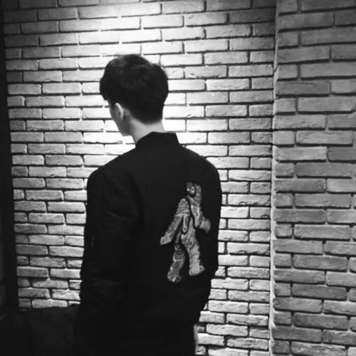 我以为是一叶孤舟