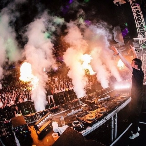 Beautiful World+Big Bang (2015)