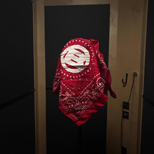 thumbs down pain (Explicit)