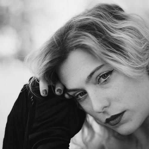 feel tonight (feat. apple lo0ps)